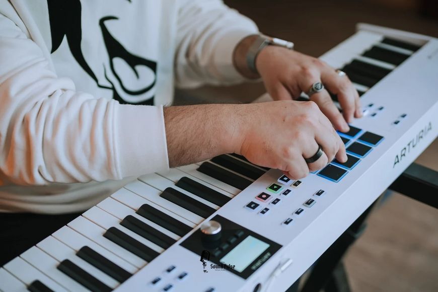 MIDI-клавіатура Arturia KeyLab Essential 88 MK3 WH 2124692652 фото