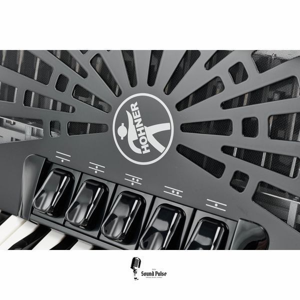 Акордеон Hohner Bravo III 72 White silent key 04400754 фото