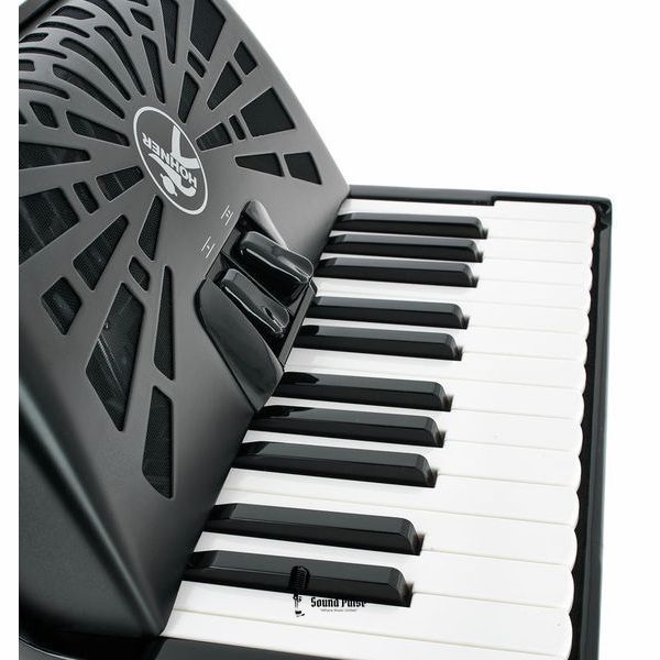Акордеон Hohner Bravo II 60 Black silent key 04400770 фото